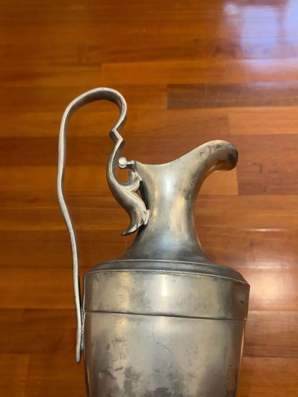 Unknown vintage finistain